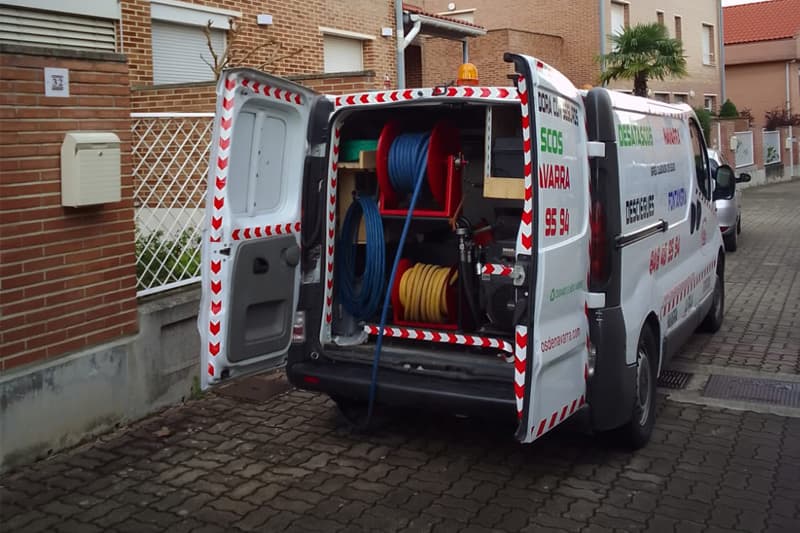 Atasco resuelto en instalación de baño completo